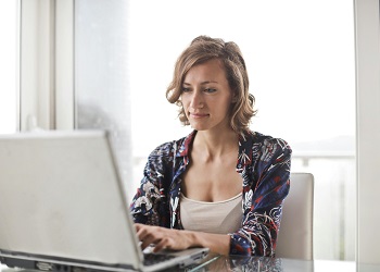 woman laptop image