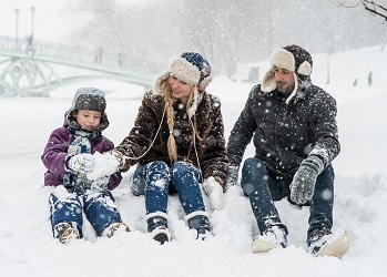 snow family image